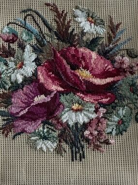 Alice-May Vintage Floral Needlepoint Tapestry Canvas Wool 23x23 NWT
